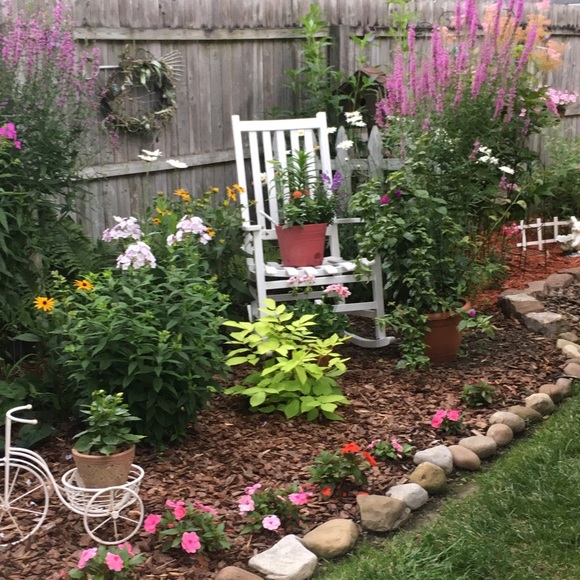 Meet your Posher, Karen - Picture 2 of 3